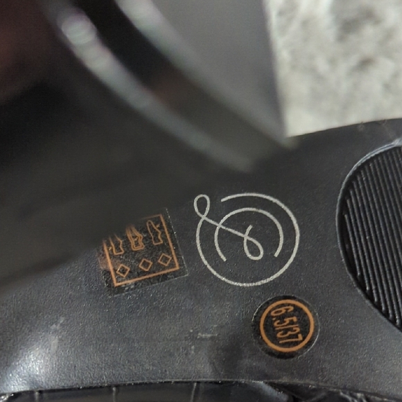 Chinese Laundry Black Strappy Heels - Picture 4 of 7